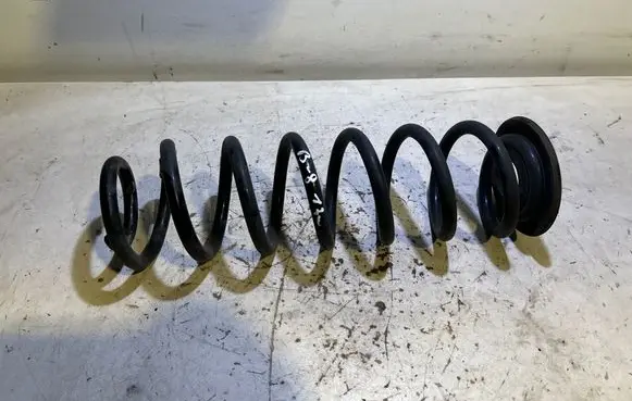 Volkswagen PASSAT B8 Rear coil spring 3Q0511115