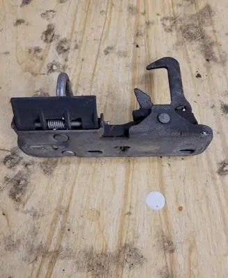 Volkswagen Golf VI Engine bonnet/hood lock/latch loop/hook 100823480
