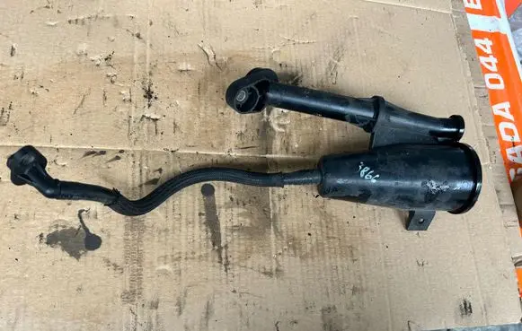 Opel Insignia A Oil breather separator 55567249