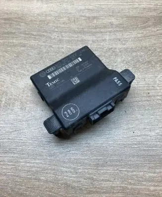Volkswagen PASSAT B6 Gateway control module 1K0907530F 1K0907951