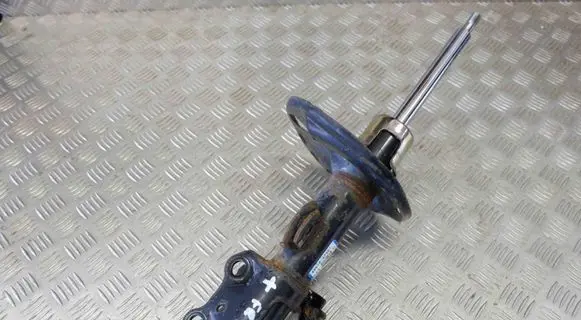 Toyota Prius+ (ZVW40) Front shock absorber/damper 4851047361