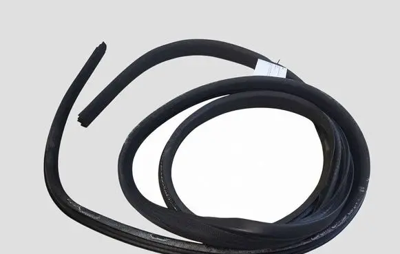 Ford Mondeo MK IV Front door rubber seal