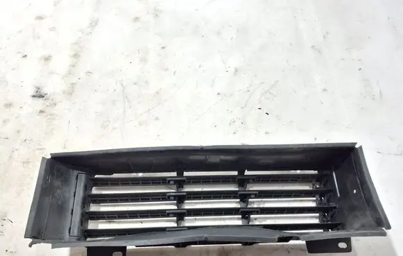 Dacia Sandero III Intercooler air guide/duct channel 214F60895R