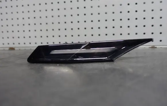 Porsche Taycan 9J1 Front bumper turn signal 9J0953041B