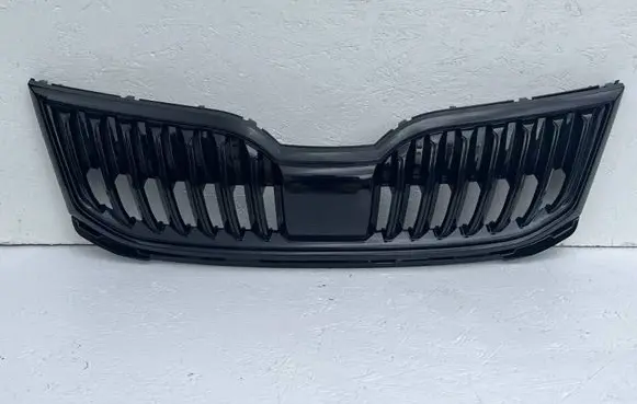 Skoda Octavia Mk3 (5E) Front bumper upper radiator grill 5E0853653C