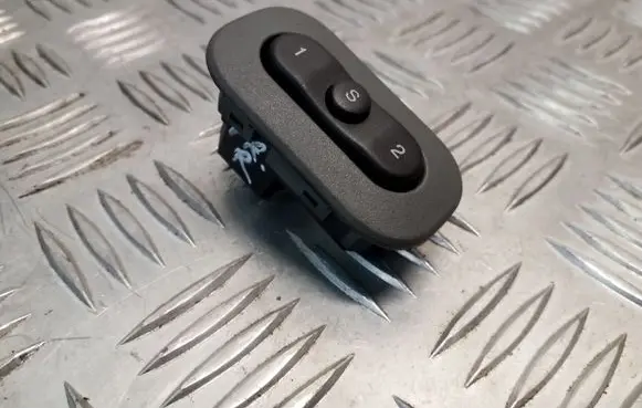 Jeep Grand Cherokee (WK) Seat memory switch 5JF971D5AC