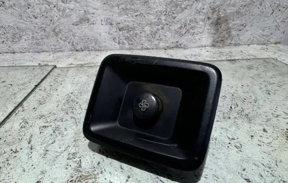 Volvo XC90 Climate control unit 39874280 05W43T