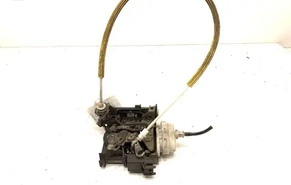 Audi A3 S3 8L Front door lock 8L1837015