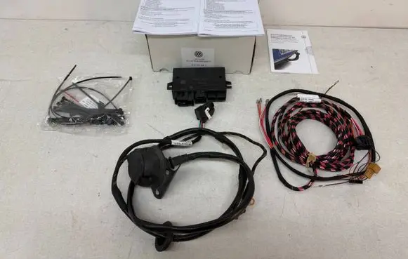 Volkswagen PASSAT B8 Tow bar trailer control unit/module 5Q0907383N 5Q0907383 5Q0.907.383.N