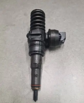 Audi A4 S4 B6 8E 8H Fuel injector 038130073BP 0414720314 PDB044