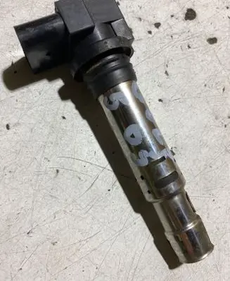 Volkswagen Golf Plus High voltage ignition coil 0040102030