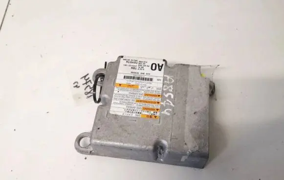 Toyota Avensis T270 Airbag control unit/module 8917005380 89170-05380