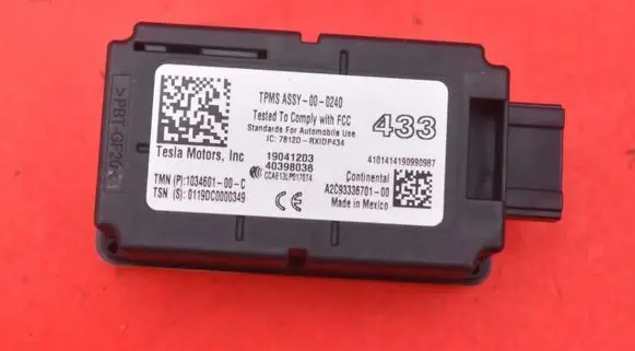 Tesla Model S Sensor 1034601-00-C