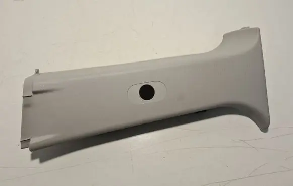 Mercedes-Benz A W169 (D)pillar trim (top) A1696906725