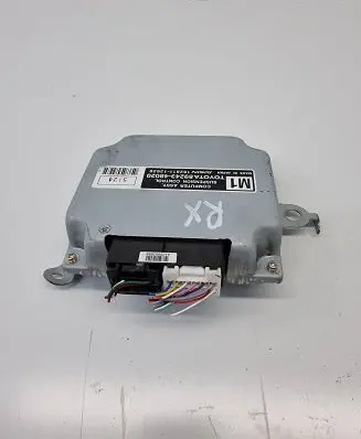 Lexus RX 450H Air suspension control unit module (rear) 8924348020