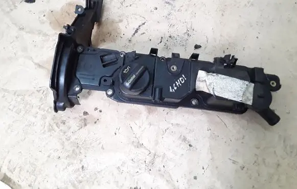 Ford Focus Rocker cam cover 9689112980