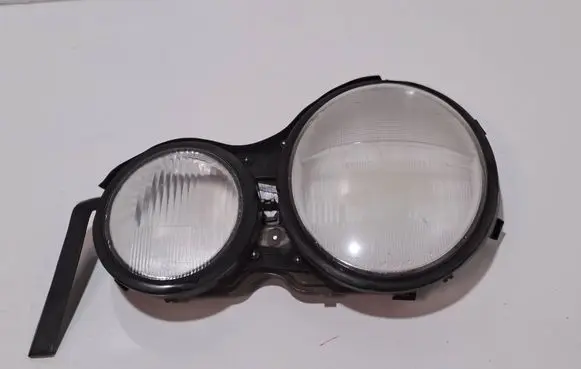 Mercedes-Benz E W210 Headlight lense 14433500