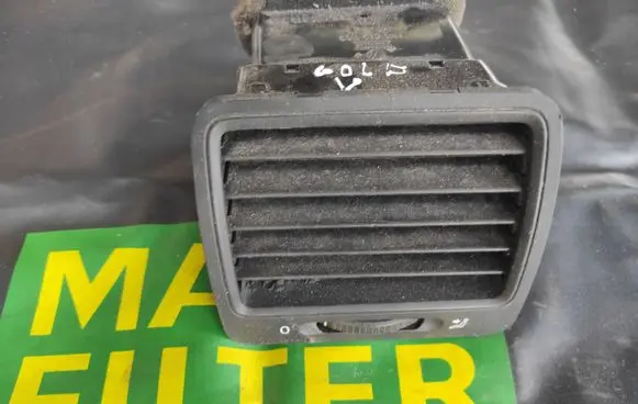 Volkswagen Golf V Dash center air vent grill 1K0819709