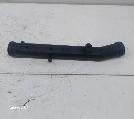 Seat Ibiza IV (6J,6P) Engine coolant pipe/hose 032121065H