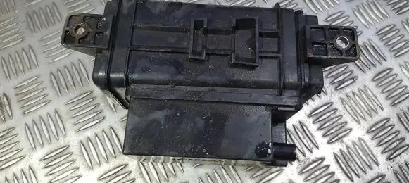 Active carbon filter fuel vapour canister