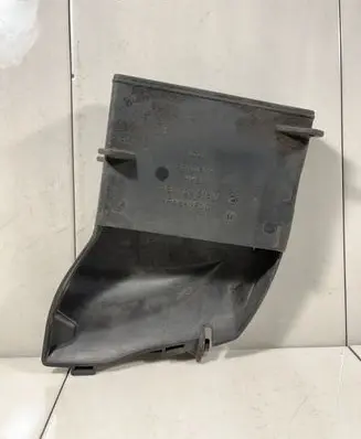 Audi A8 S8 D3 4E Air intake duct part 4E0129618