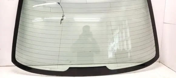 Honda Legend III KA9 Rear windscreen/windshield window 43R00033