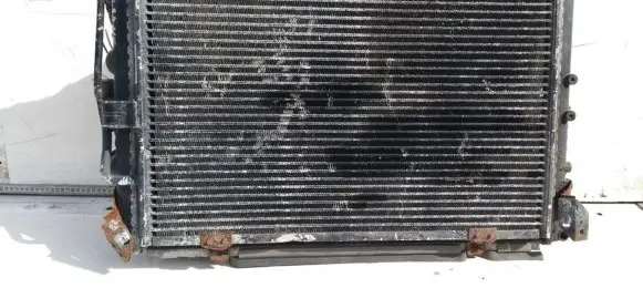 Renault Megane I Coolant radiator a410i710p45