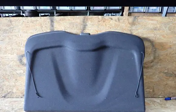 Volvo V40 Parcel shelf 31291021
