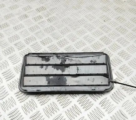 Tesla Model 3 Highland Quarter panel pressure vent 109875100C