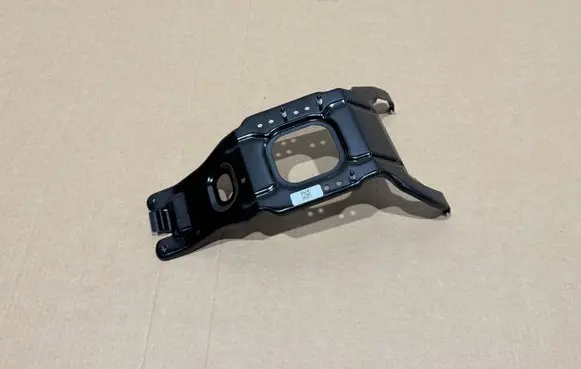 Mercedes-Benz GLS X167 Distronic sensor bracket A1676265300