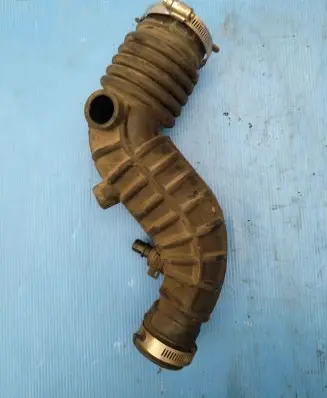 Nissan Pulsar Air intake duct part