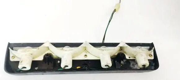 Subaru Legacy Third/center stoplight 