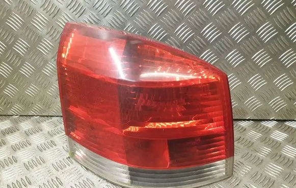 Opel Signum Rear/tail lights 13159861