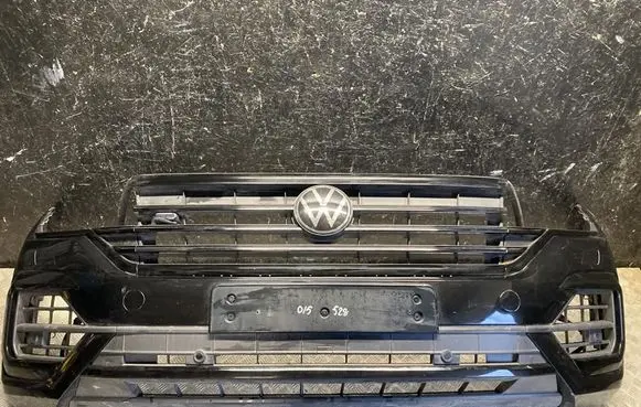 Volkswagen Touareg III Front bumper