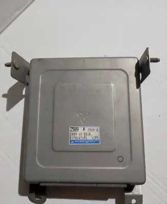 Mazda 323 Engine control unit/module Z50910881B