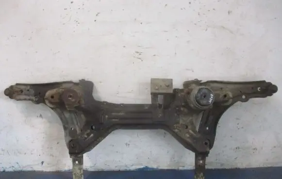Volkswagen Golf III Front subframe