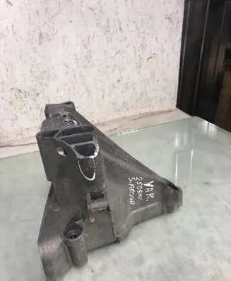Seat Arona Engine mounting bracket 04C199207