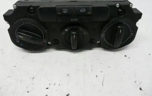 Volkswagen Golf V Climate control unit