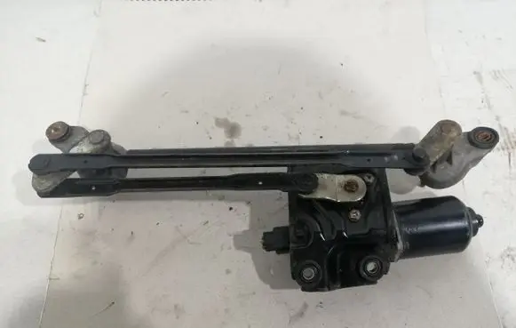 Hyundai Getz Front wiper linkage and motor 981001C100