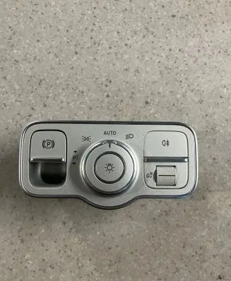 Mercedes-Benz GLE W167 Light switch A1679051201