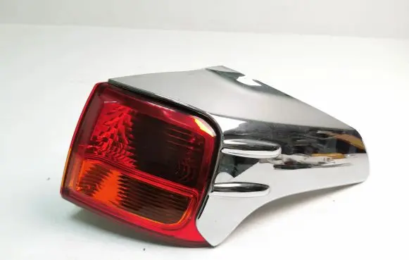 Toyota RAV 4 (XA40) Rear/tail lights