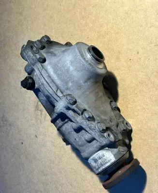 BMW 3 F30 F35 F31 Front differential 7584519