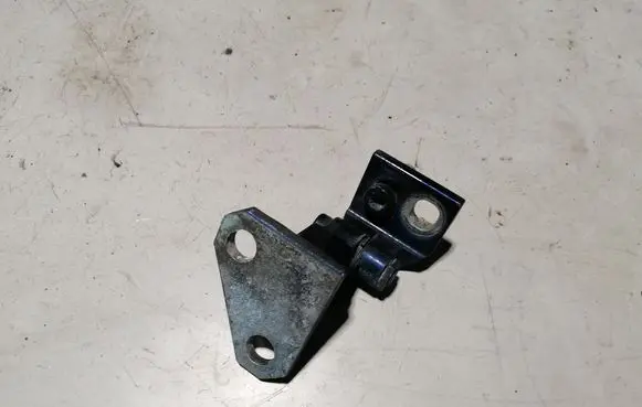 Volkswagen Golf Plus Front door upper hinge 1K0831401G