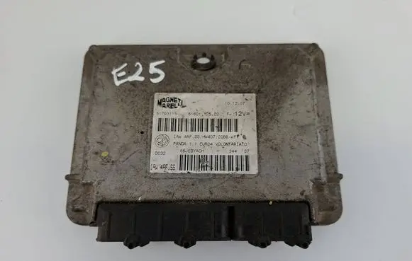 Fiat Panda II Engine control unit/module 51793113 6160112502