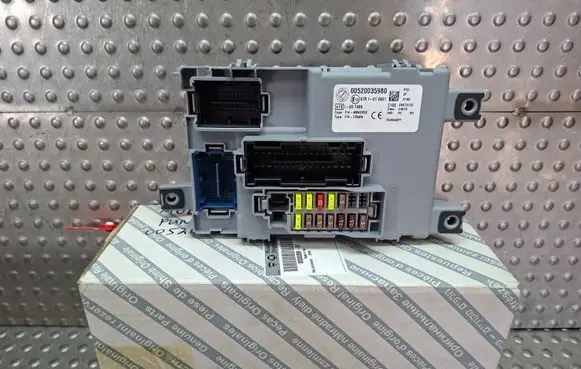 Fiat Punto Evo Fuse box set S26340074 00520035980