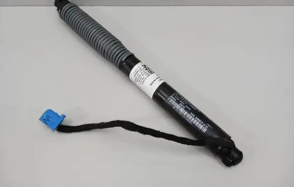 BMW 7 G11 G12 Tailgate strut 8499572