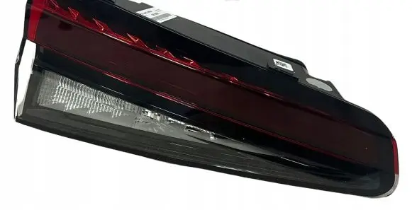 Skoda Superb B9 Tailgate rear/tail lights 3P0945093