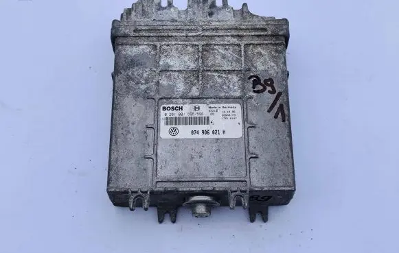 Volkswagen II LT Engine control unit/module 074906021H 28SA3173 0281001595