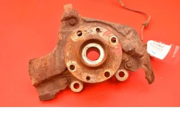 Fiat Linea Front wheel hub spindle knuckle
