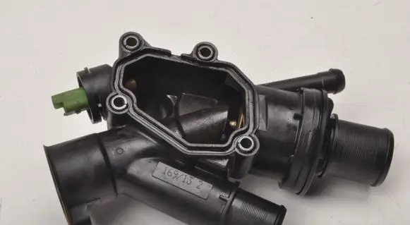 Ford C-MAX II Thermostat housing 9803648780